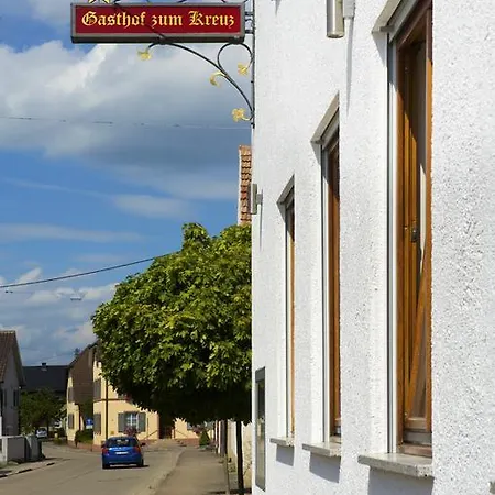 Kro Zum Kreuz 3*